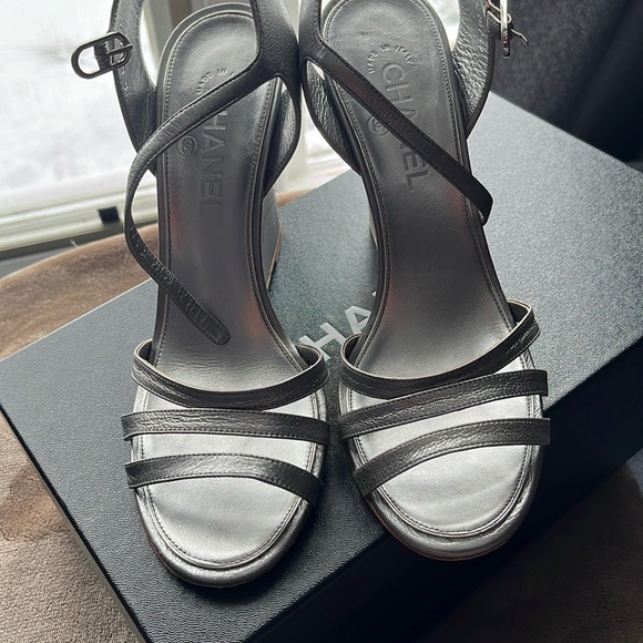 Chanel sandals 39.5 - Picture 1 of 12